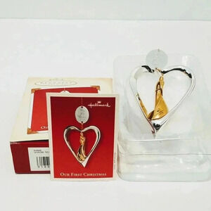 Hallmark Keepsake Ornament 2002 Our 1st Christmas